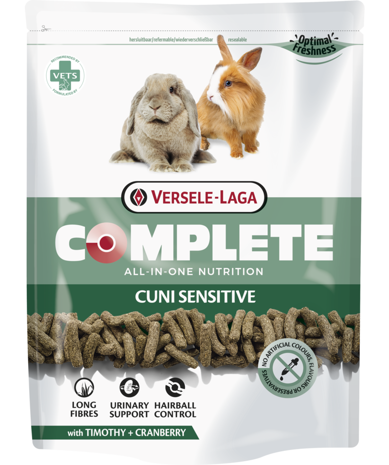 Храна за чувствителни зайци Versele-Laga Cuni Sensitive Complete с червена боровинка